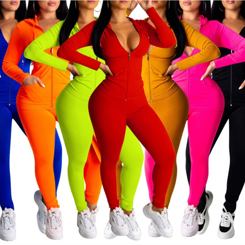 Damen sportliches Zweiteiler-Set mit Kapuzenjacke und enganliegenden Hosen Drune