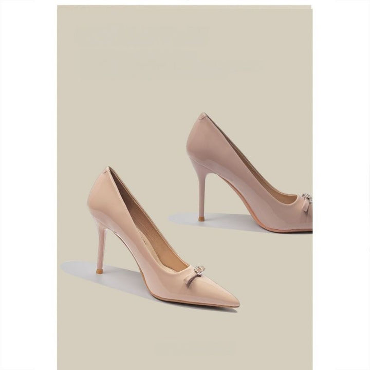 Damen Spitz zulaufende Lack‑Pumps mit hohem Stiletto‑Absatz und Kristall‑Schleifenapplikation Drune