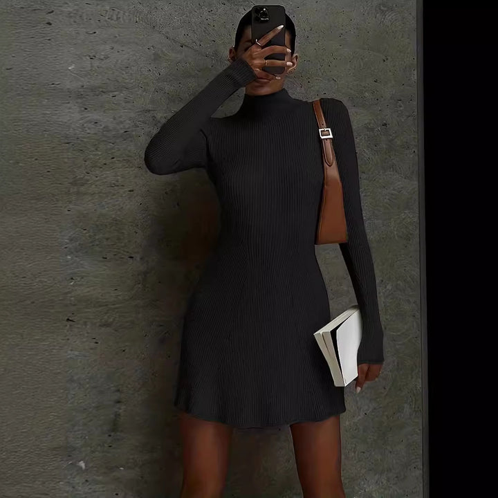 Damen Geripptes Tailliertes Rollkragen‑Midikleid mit figurformenden Nähten Drune
