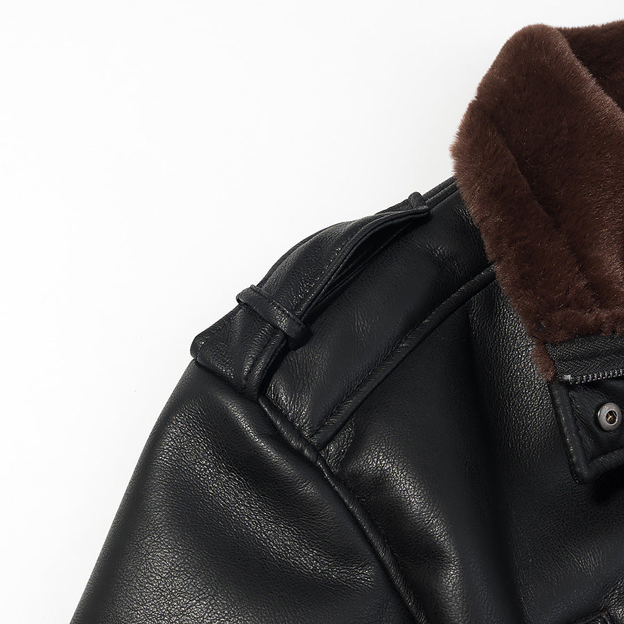 Damen Kurz geschnittene Fliegerjacke aus Kunstleder mit Teddy-Innenfutter, Umlegekragen und umschlagbaren Manschetten Drune