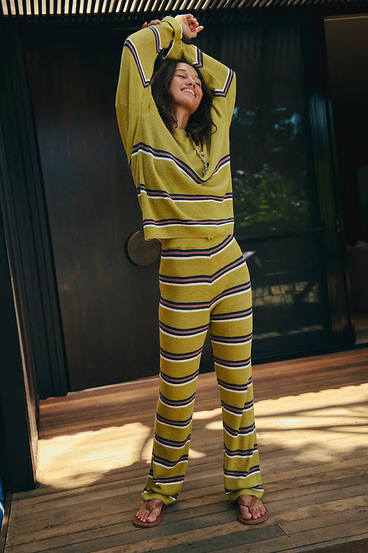 Damen gestreiftes Strick-Lounge-Set mit weichem Oversize-Pullover und weitem High-Waist-Hose Drune
