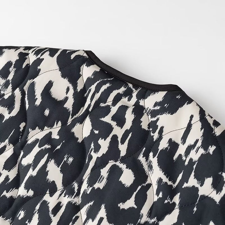 Damen Steppjacke im Oversize-Boxy-Schnitt mit rundem Halsausschnitt und abstraktem Animal-Print Drune