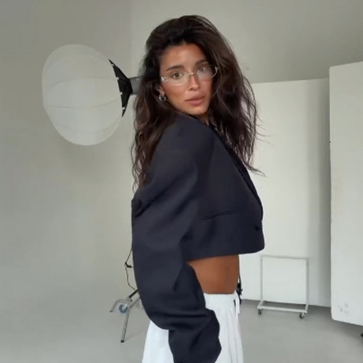 Damen Cropped-Boxy-Blazer mit skulpturierten Schultern und kastiger Silhouette Drune