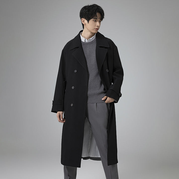 Herren Maxilanger Trenchmantel mit taillierendem Gürtel und minimalistischer Silhouette Drune