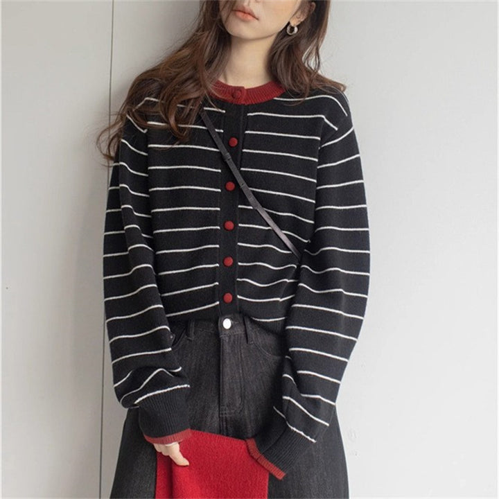 Damen gemütlicher Strickcardigan mit jugendlichem Streifenmuster und praktischem Knopfverschluss Drune