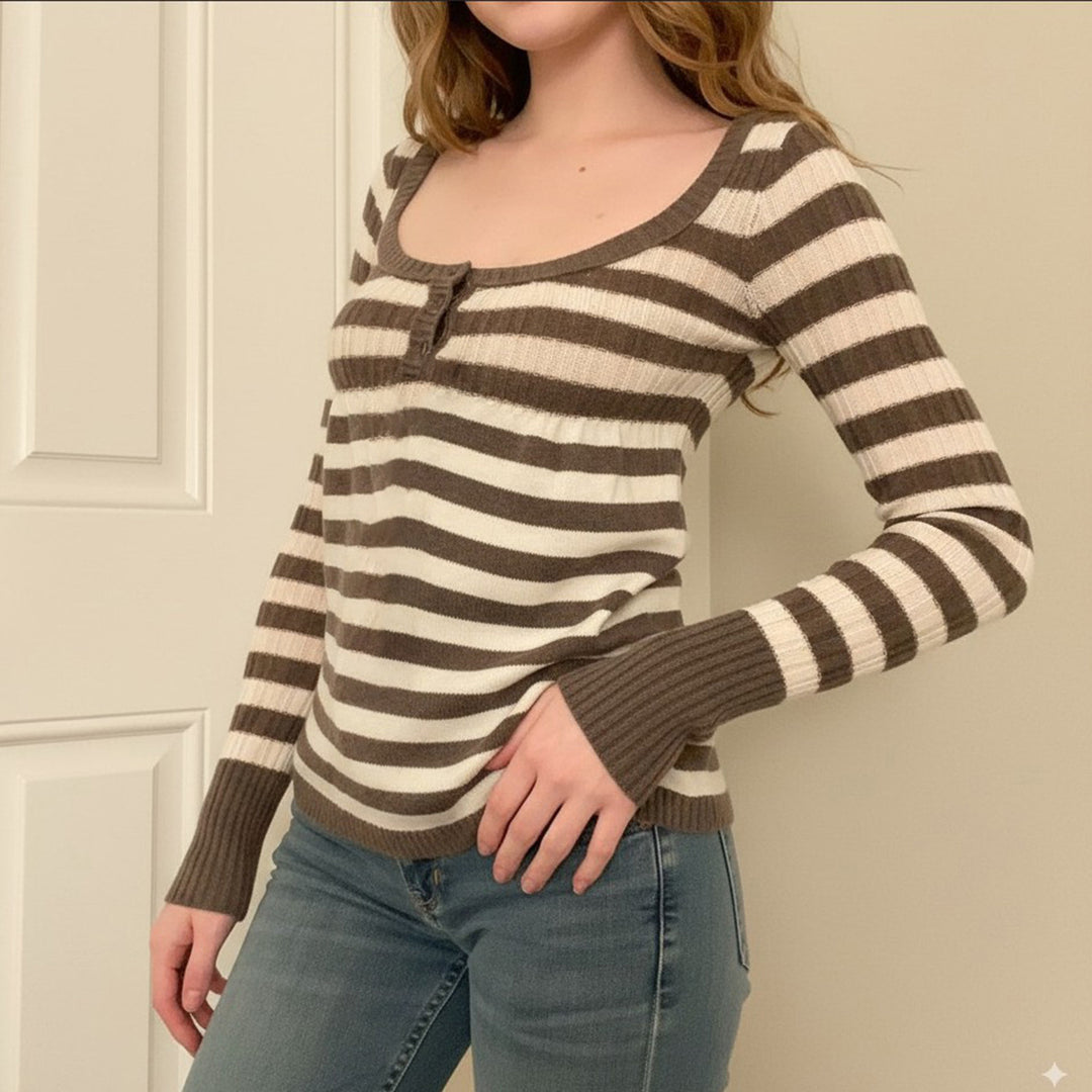 Damen Gestreiftes Ripp-Strickshirt mit U-Boot-Ausschnitt und Zierknopfleiste Drune