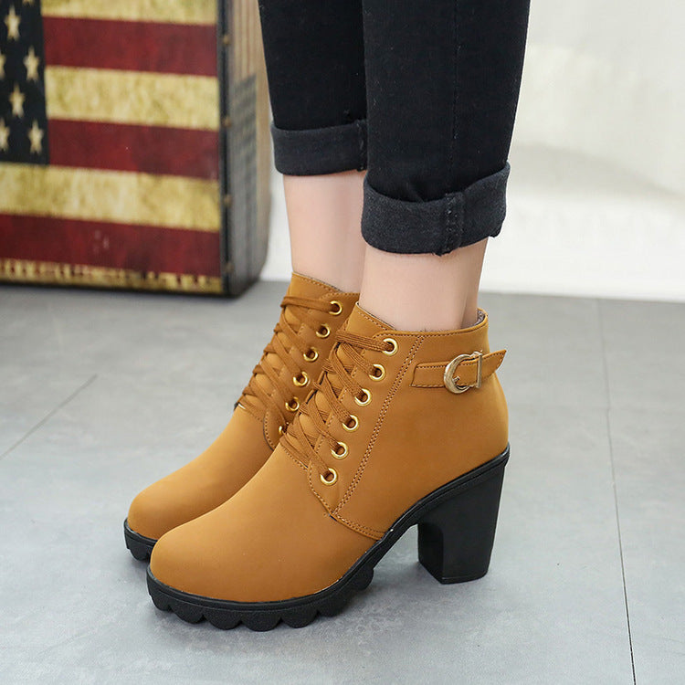Damen nan elegante Schnür-Stiefelette mit mittlerem Blockabsatz, profilierter Gummilaufsohle und dekorativer Metallschnalle Drune