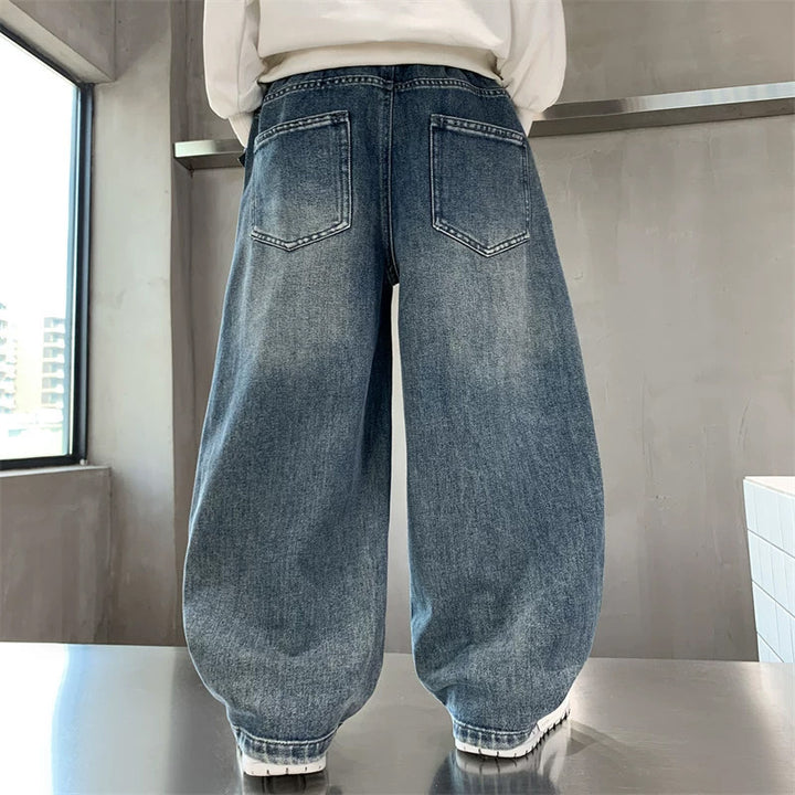 Unisex weite Denim-Hose im angesagten Streetwear-Stil Drune