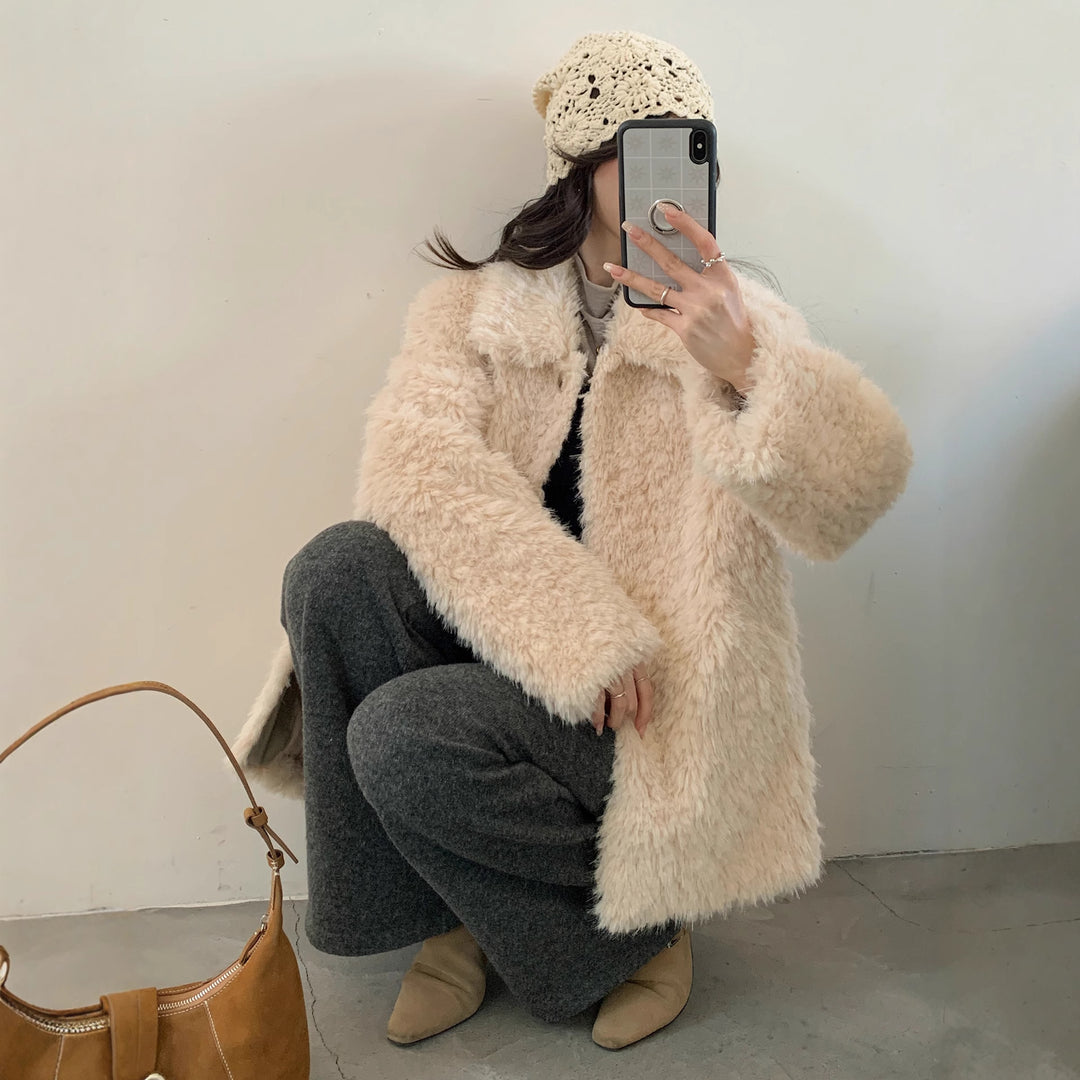 Damen Flauschiger Teddy-Mantel aus Kunstfell mit Hemdkragen und Boxy‑Silhouette Drune
