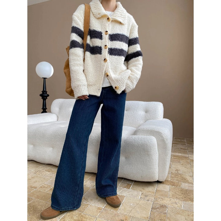 Damen kuschelige Strickjacke im modernen Streifenlook mit Knopfdetail Drune