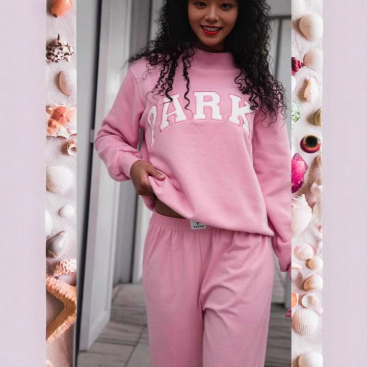 Damen Gemütliches Freizeit-Set mit Oversize kurz geschnittenem Sweatshirt und elastischen Baumwoll-Shorts Drune