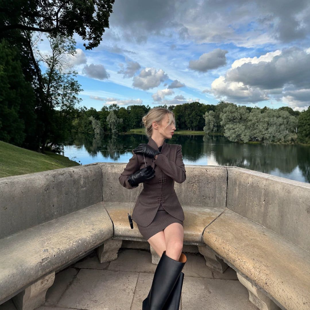 Damen Tailliertes Blazer‑Set mit Stehkragen, dekorativer Knopfleiste und Minirock Drune