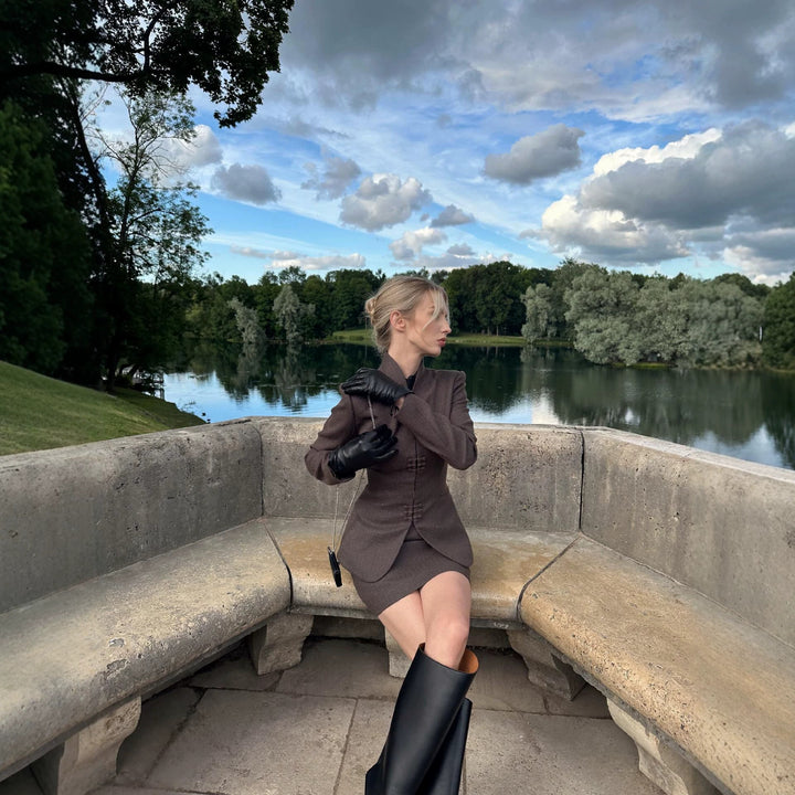 Damen Tailliertes Blazer‑Set mit Stehkragen, dekorativer Knopfleiste und Minirock Drune