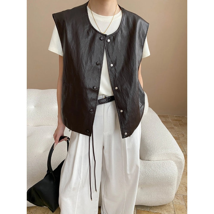 Damen lässige Weste aus veganem Leder mit Knopfdetails und praktischen Taschen Drune