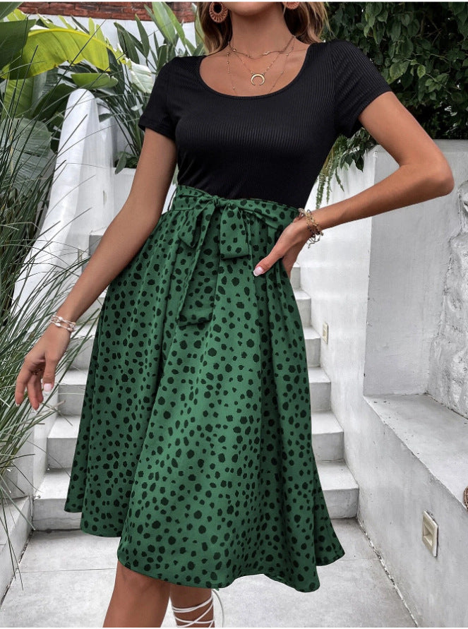 Damen Midikleid mit ausgestelltem Rock und modischem Punktedesign Drune