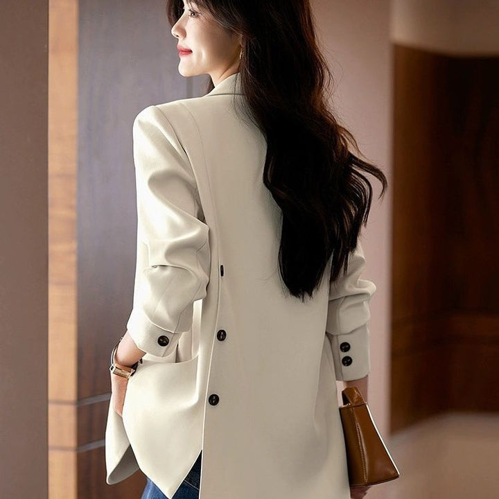 Damen moderner Blazer mit strukturiertem Schnitt und dekorativen Knopfdetails Drune
