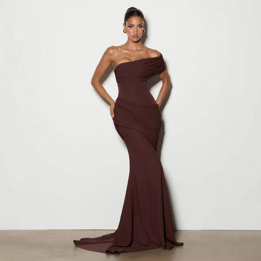 Damen Elegantes, schulterfreies Abendkleid mit raffinierten Drapierungen und fließendem Schnitt Drune