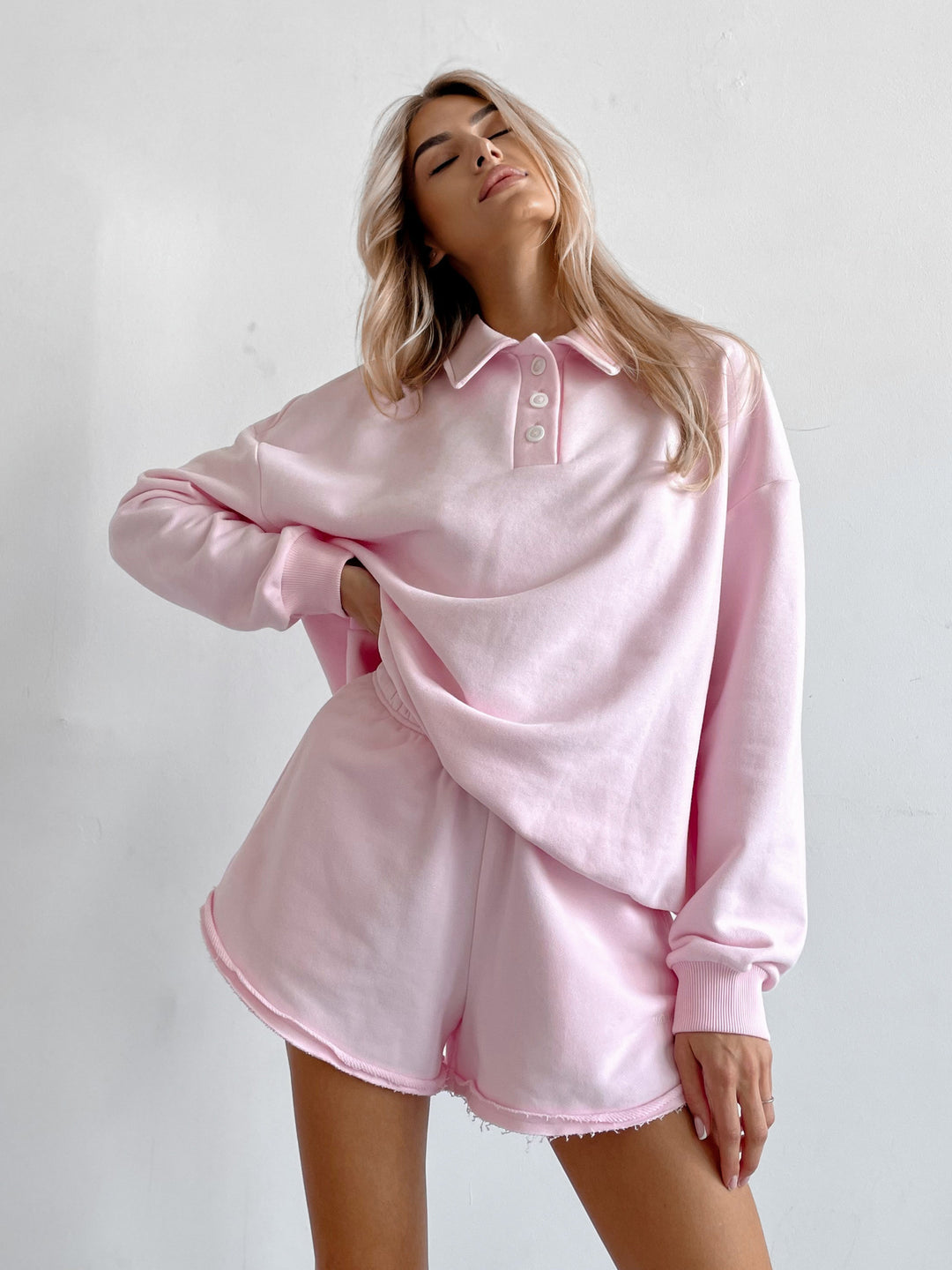 Damen Polo-Sweatshirt und fransige High-Waist Lounge-Shorts Set Drune