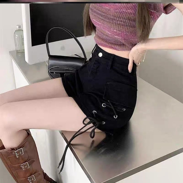 Damen High-Waist Shorts mit seitlichem Schnürdetail und praktischen Taschen
