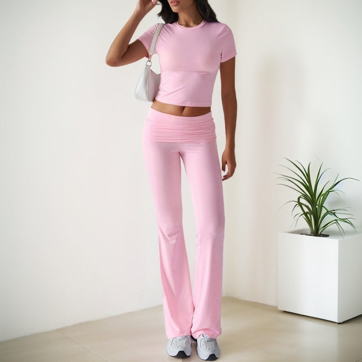 Damen Sportliches Set mit figurbetontem Oberteil und flared Leggings Drune