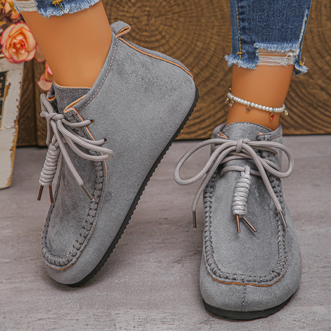Damen Velours‑Ankle‑Mokassin mit dekorativer Quaste und handgenähter Moc‑Naht Drune