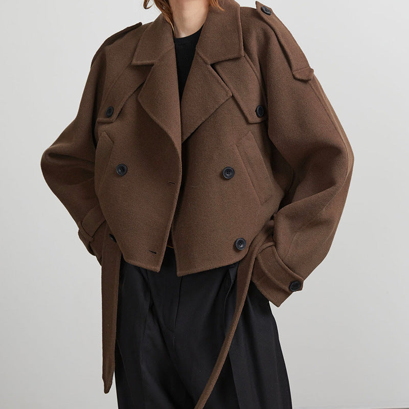 Damen Cropped Trenchjacke mit taillierbarem Gürtel und doppelt knöpfbarem Design Drune