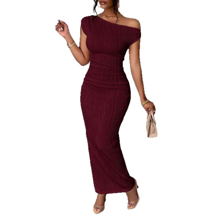Damen Maxikleid mit asymmetrischem Schnitt und markanter Rippstruktur Drune