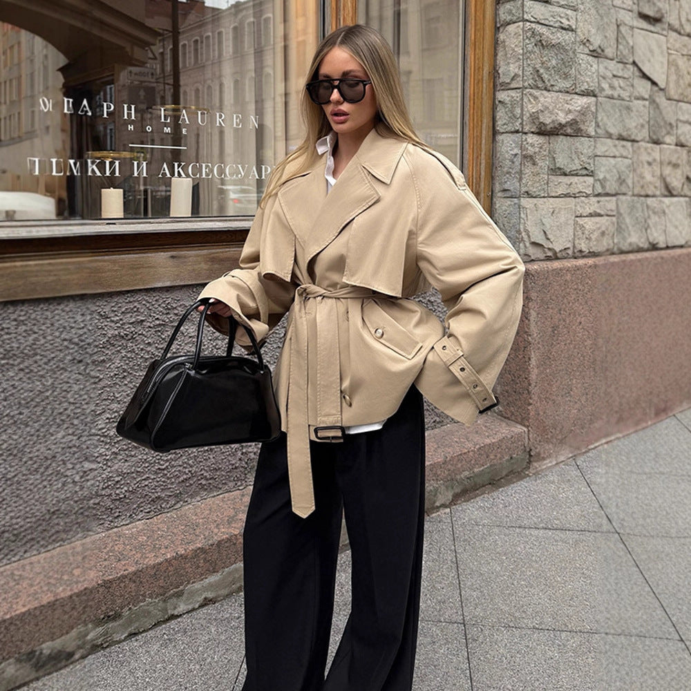 Damen elegante Übergangsjacke mit weich fließendem Schnitt und Taillengürtel Drune