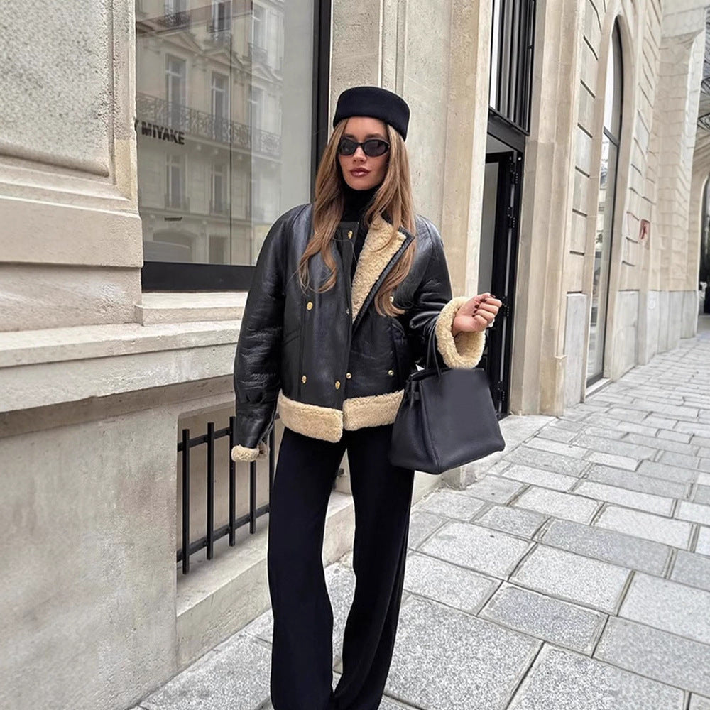 Damen Kurzjacke im Aviator‑Stil mit Teddy‑Innenfutter und doppelreihiger Druckknopffront Drune