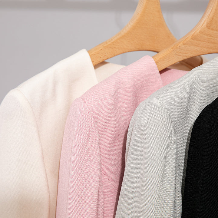 Damen Kurzblazer im minimalistischen Fit mit Perlen-Knopfbesatz und taillierter Schnitt Drune
