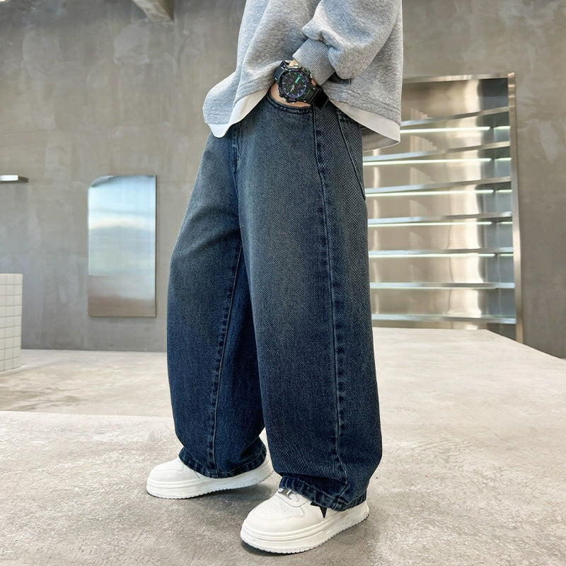 Unisex weite Denim-Hose mit einzigartigen Applikationen Drune