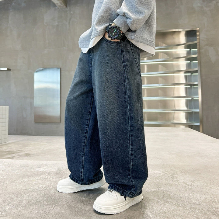 Unisex weite Denim-Hose mit einzigartigen Applikationen Drune