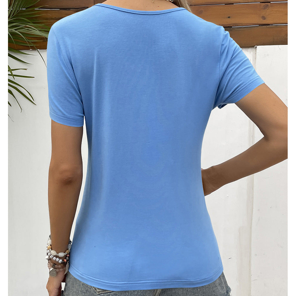 Damen V-Ausschnitt T-Shirt mit Spitzenbesatz und Holzknopfdetail Drune