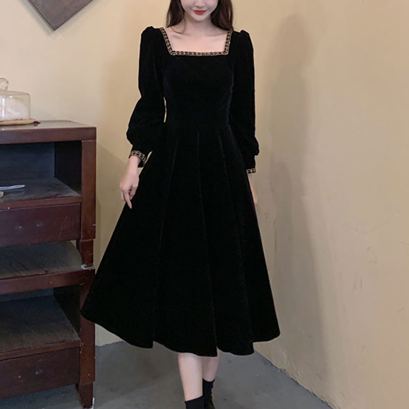 Damen elegantes Samt-Midi-Kleid mit quadratischem Ausschnitt und Puffärmeln