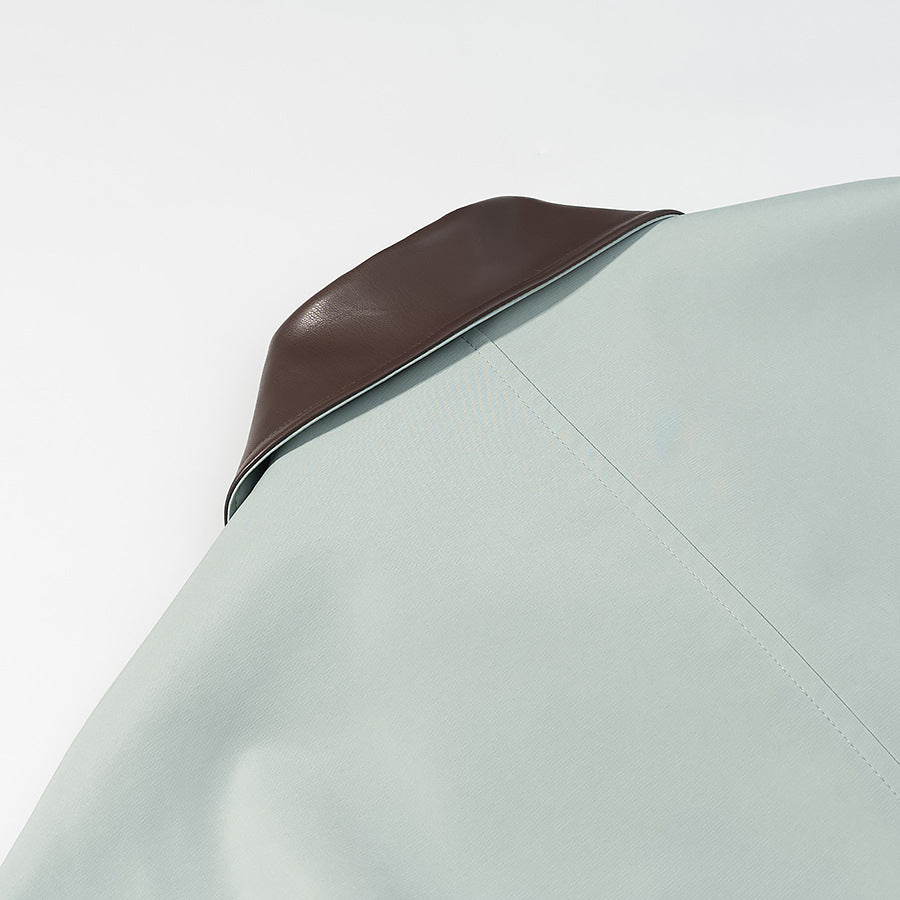 Damen Boxy-Übergangsjacke aus veganer Glattlederoptik mit kontrastierendem Hemdkragen und Pattentaschen Drune