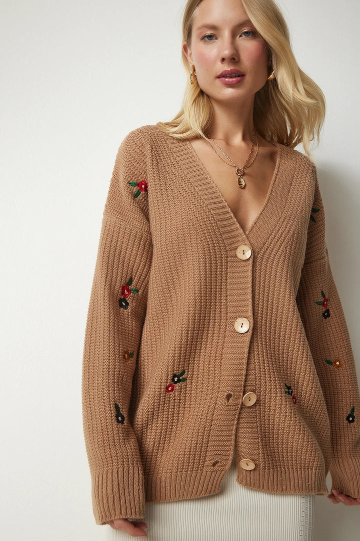 Damen Strickcardigan mit floralen Stickereien Drune