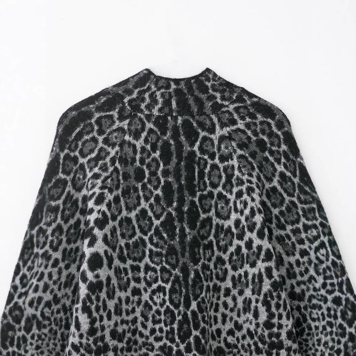 Damen Cape-Poncho mit Leopardenjacquard und Stehkragen Drune