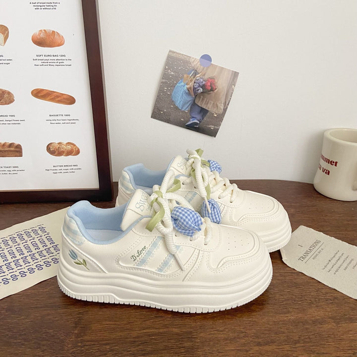 Damen Sportliche Sneakers mit verspielten Applikationen und dämpfender Sohle Drune