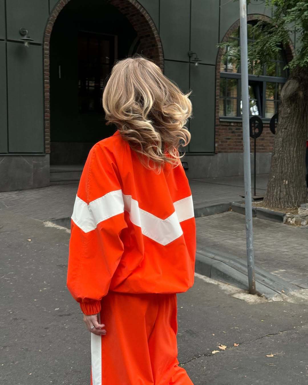 Damen Zweiteiliges Oversized Windbreaker-Set mit Kontraststreifen, Elastischem Saum und Tunnelzughose Drune