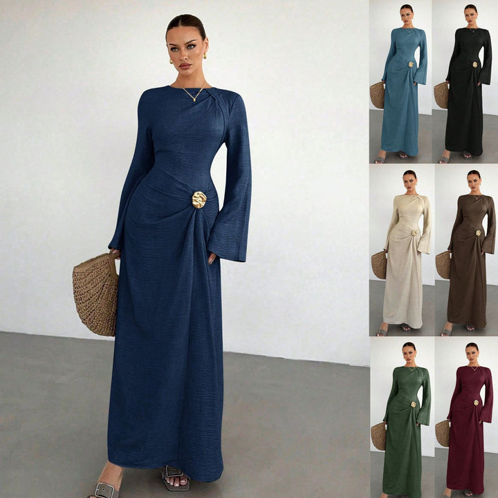 Damen Maxikleid mit Drapierter Taille, langen Glockenärmeln und Zierbrosche Drune