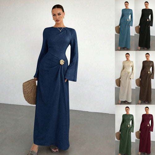 Damen Maxikleid mit Drapierter Taille, langen Glockenärmeln und Zierbrosche Drune