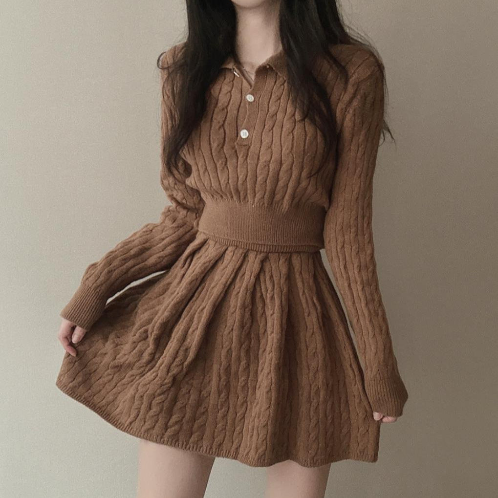 Damen Strickkleid mit Polokragen und strukturiertem Zopfmuster Drune