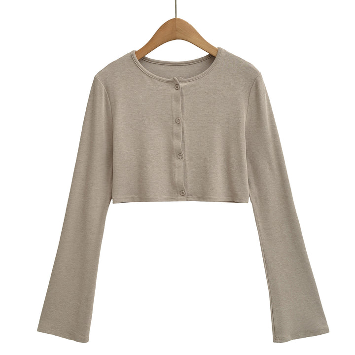 Damen Kurzgeschnittenes Set aus Feinstrick mit Knopfcardigan und figurbetontem Maxirock Drune
