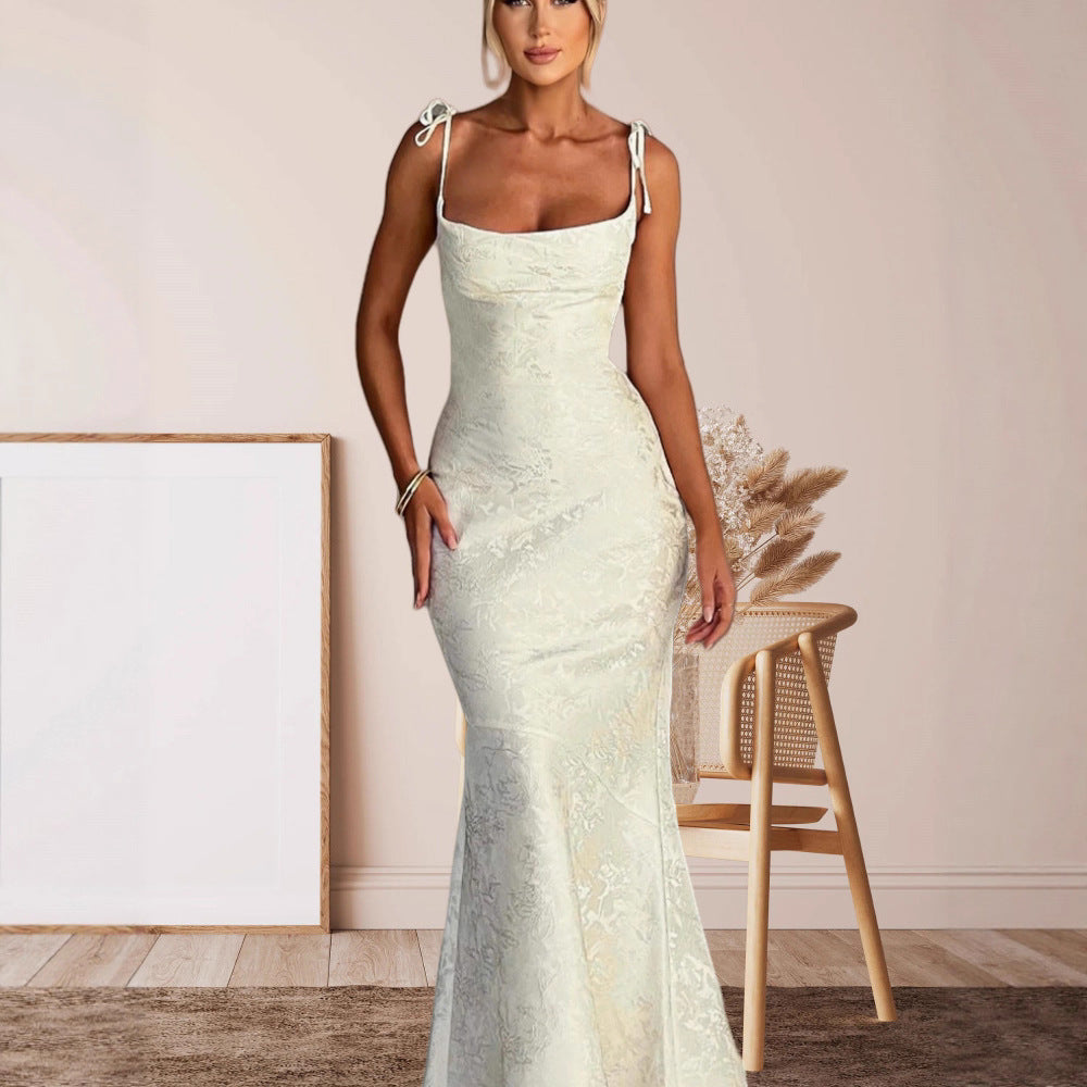 Damen Elegantes Maxikleid mit verführerischen Spaghettiträgern Drune