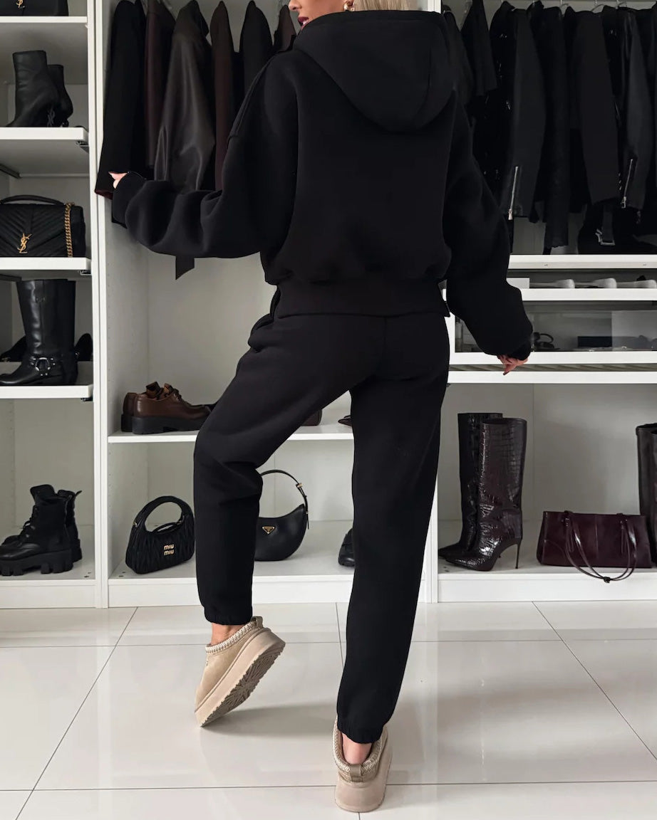 Drune | Run Kapuzenpullover und Cropped Hose Zwei Teile Satz
