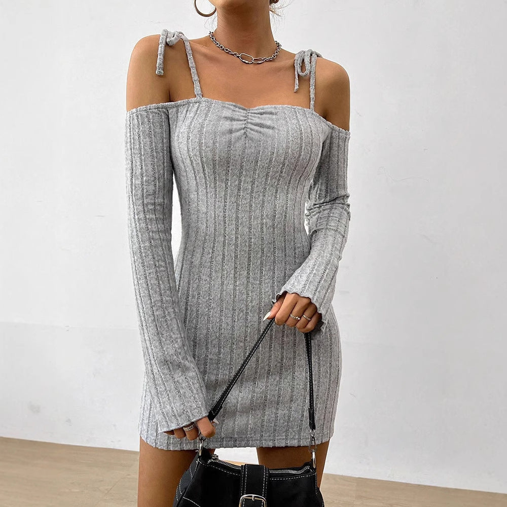 Damen Off-Shoulder Minikleid mit Rüschendetails und feinem Rippstrick Drune