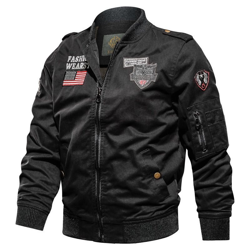 Herren nan militärisch inspirierte Bomberjacke mit Patch- und Stick-Details, Ärmeltasche und gerippten Bündchen Drune