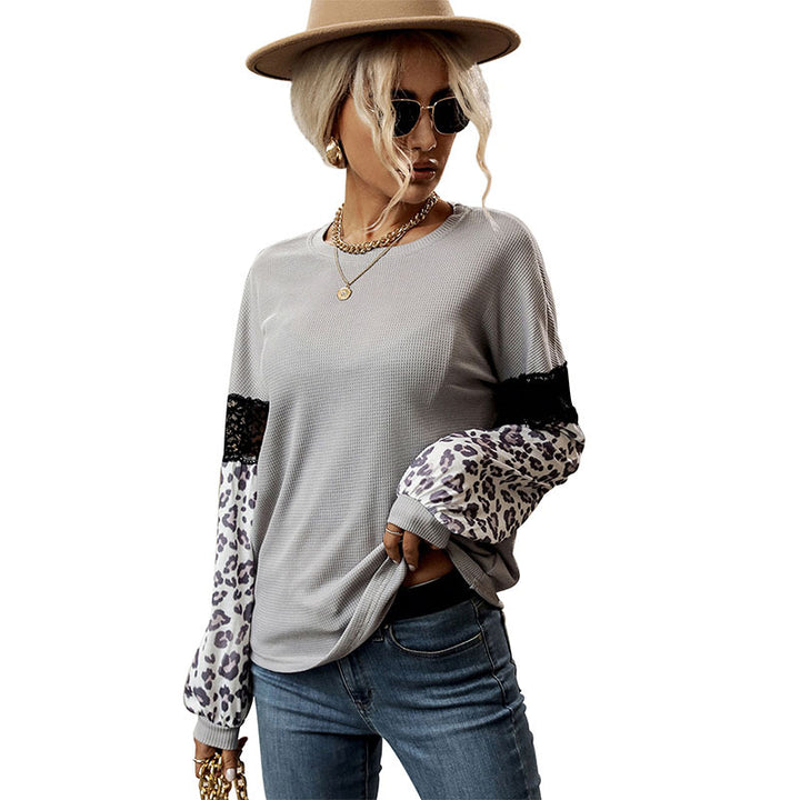 Damen Langarmshirt mit Leopardenärmeln und Spitzenbesatz Drune