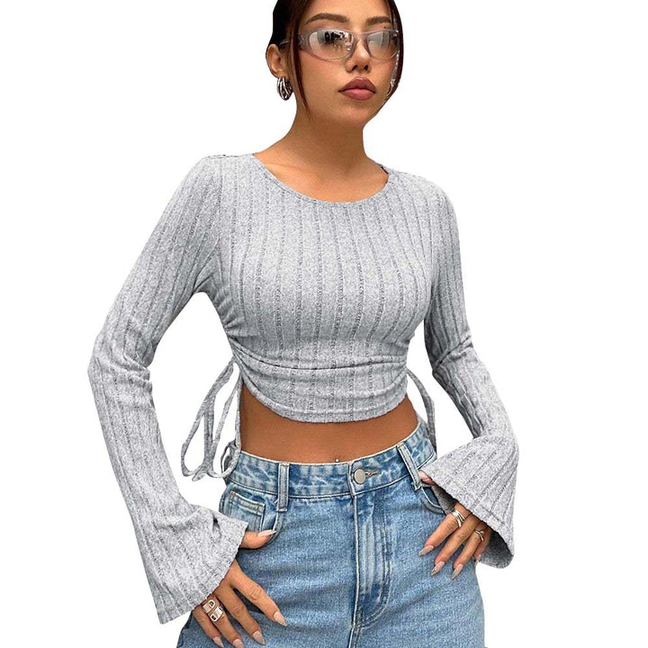 Damen geripptes Cropped-Longsleeve mit seitlicher Tunnelzugraffung, ausgestellten Ärmeln und figurbetonter Passform Drune