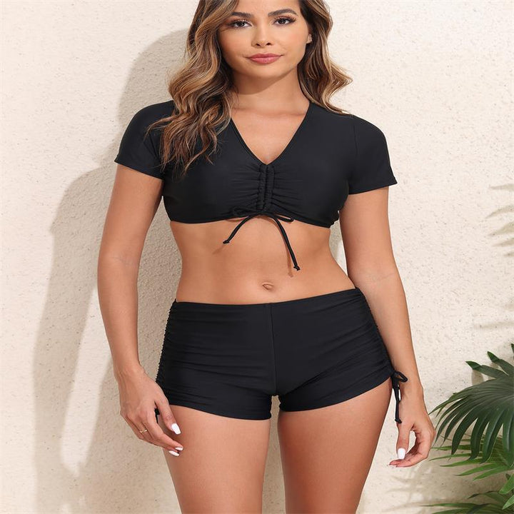 Damen Sportlicher Bikini-Set mit kürzeren Shorts und verstellbarem Oberteil Drune
